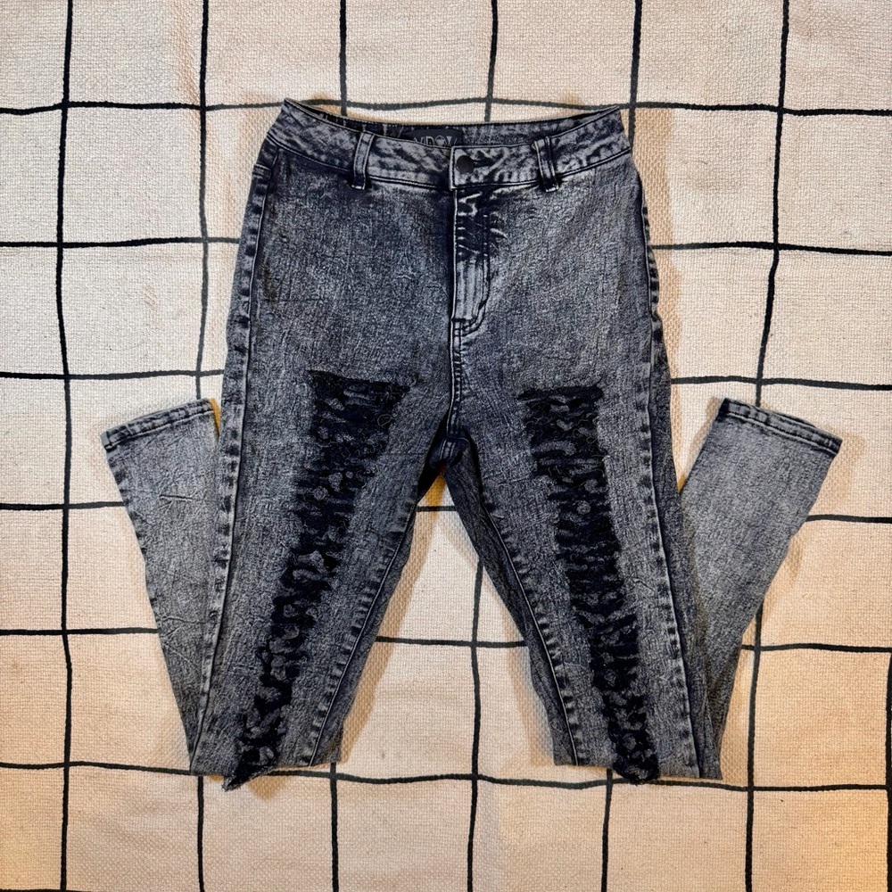 Trendy Gray Acid Wash Skinny Jeans